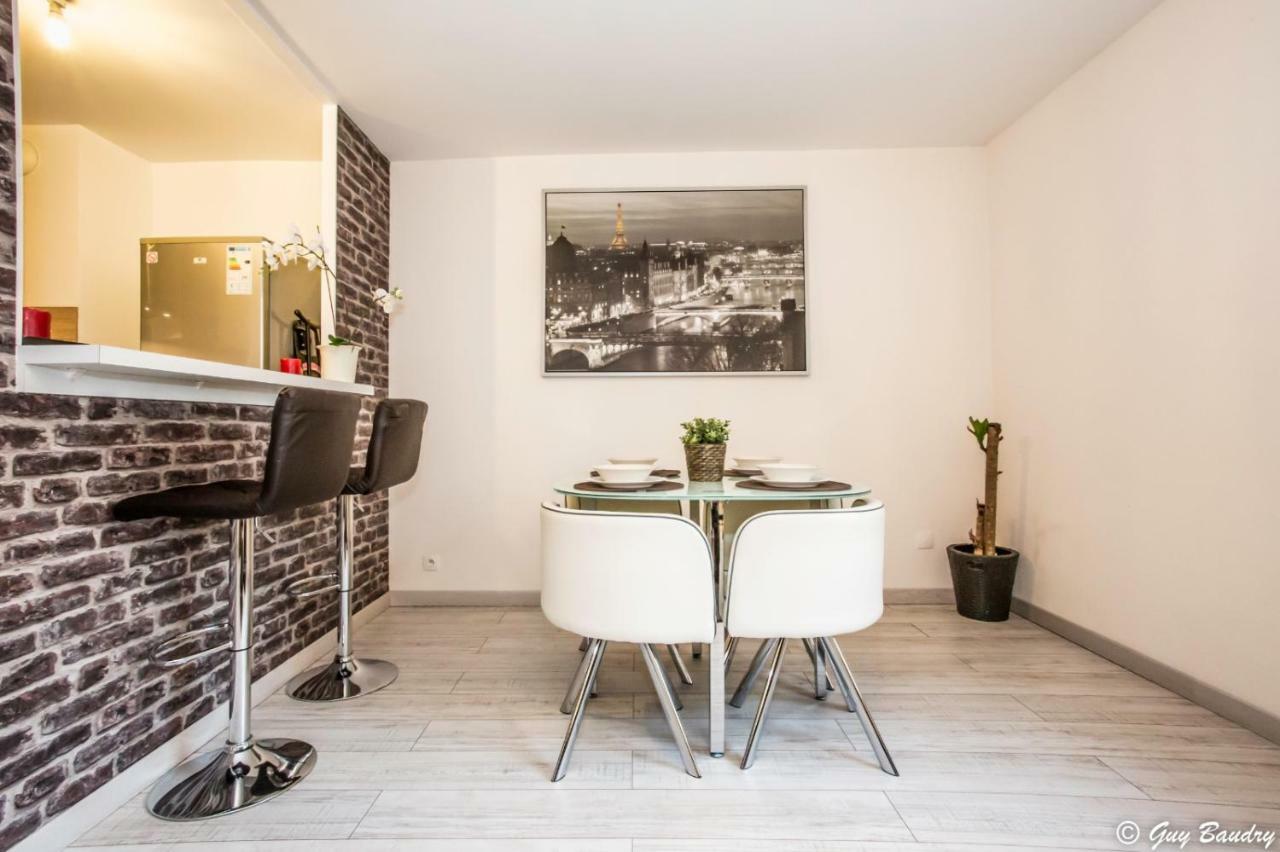 Chic Apart With Bar In Paris Saint-Denis  Luaran gambar